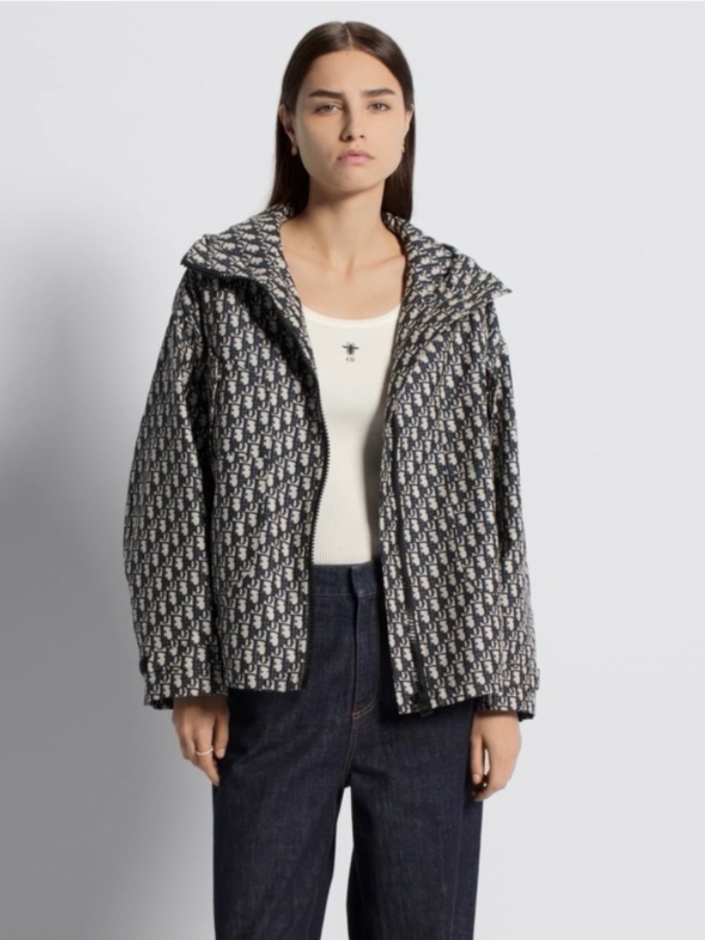 Dior Hooded Jacket
Blue Jacquard Technical Taffeta with Dior Oblique Motif